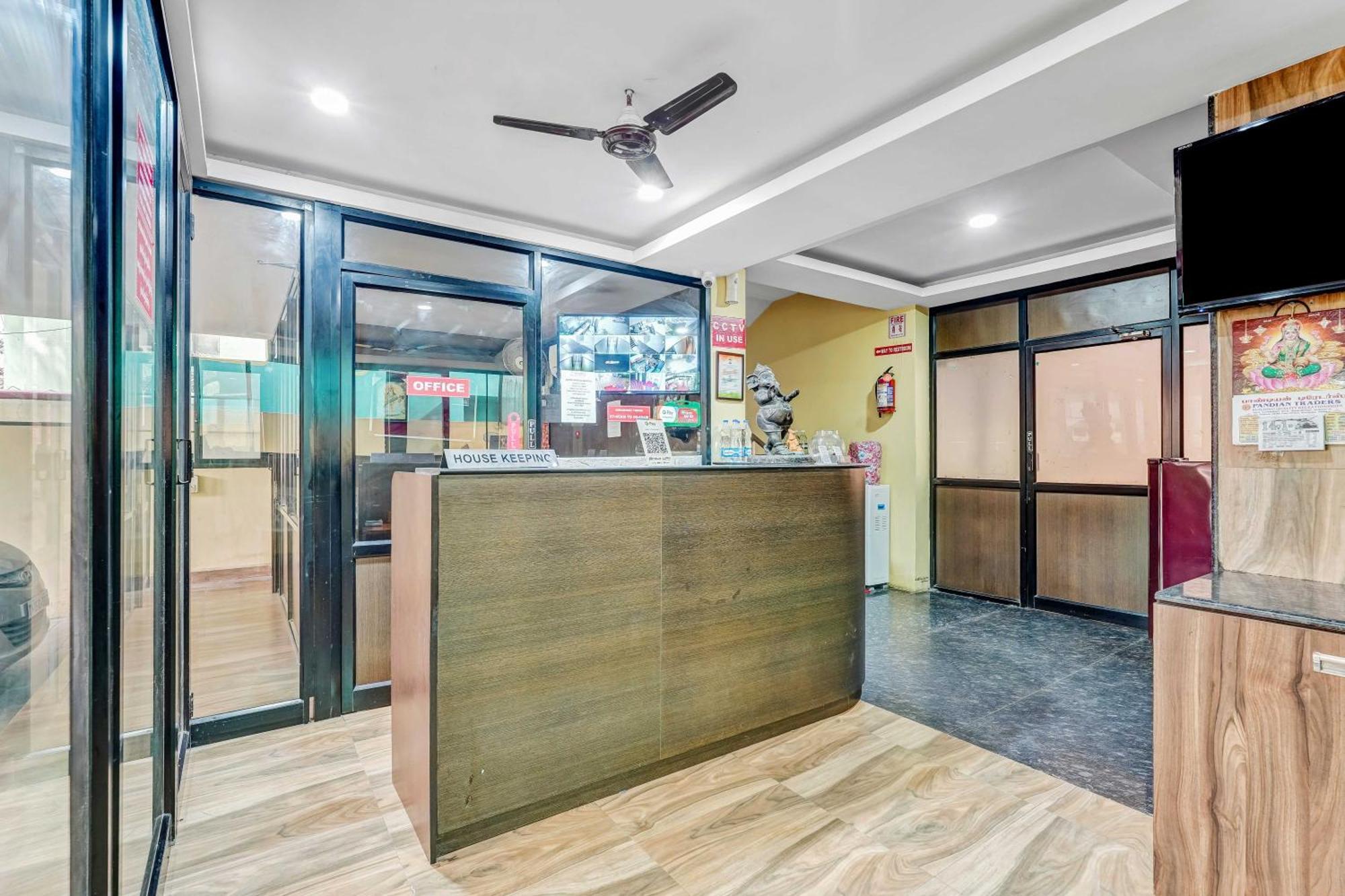 Season 4 Residences: Tech Hub Convenience in Thiruvanmiyur Chennai Exterior photo