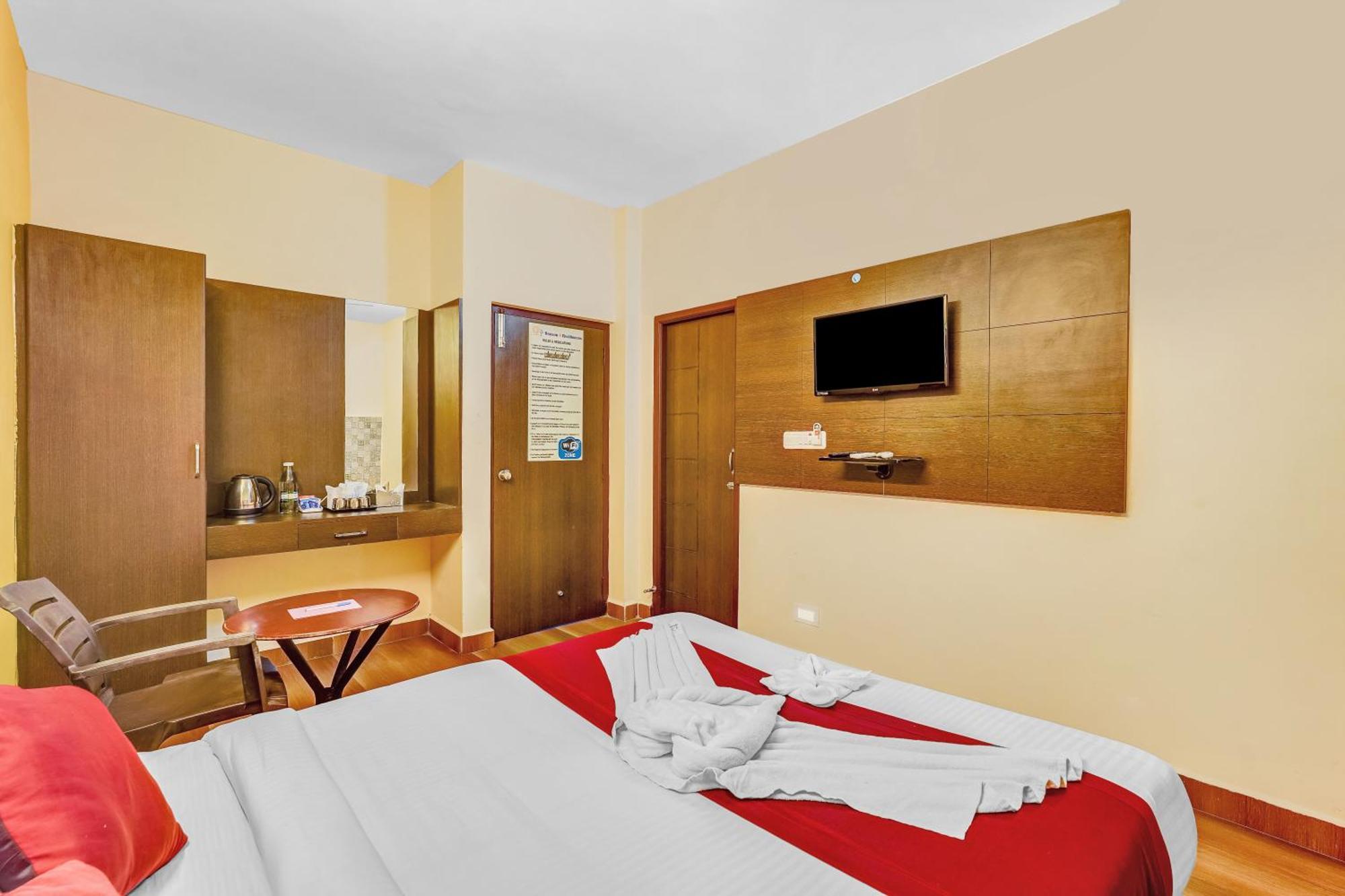 Season 4 Residences: Tech Hub Convenience in Thiruvanmiyur Chennai Exterior photo