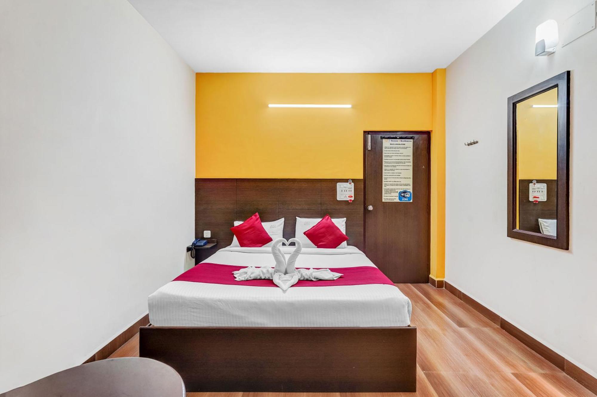 Season 4 Residences: Tech Hub Convenience in Thiruvanmiyur Chennai Exterior photo