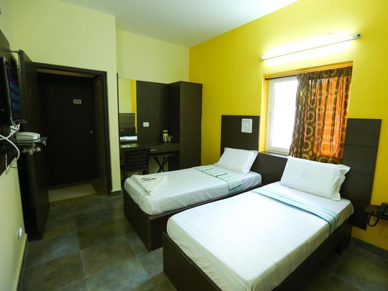 Season 4 Residences: Tech Hub Convenience in Thiruvanmiyur Chennai Exterior photo