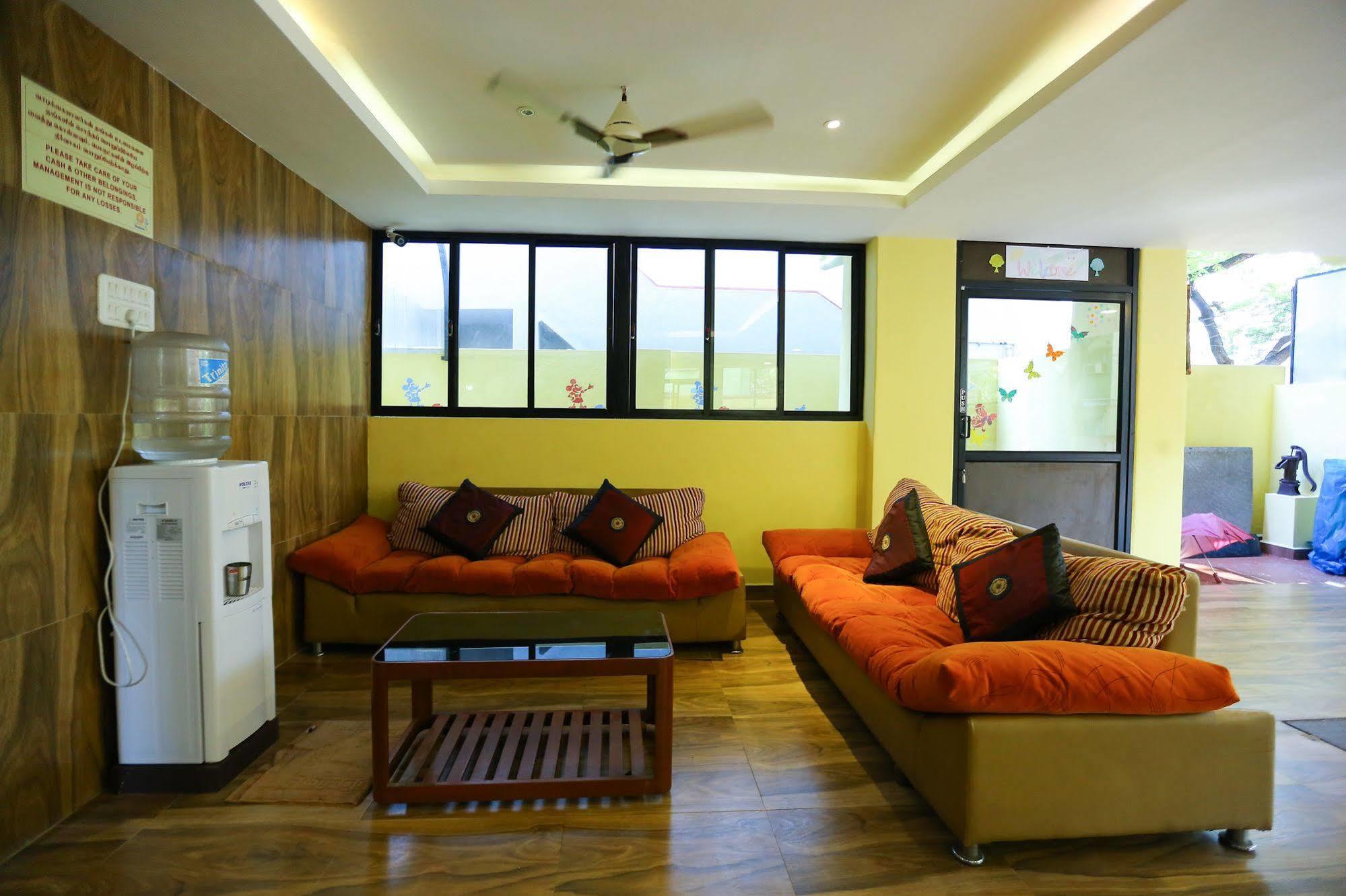 Season 4 Residences: Tech Hub Convenience in Thiruvanmiyur Chennai Exterior photo