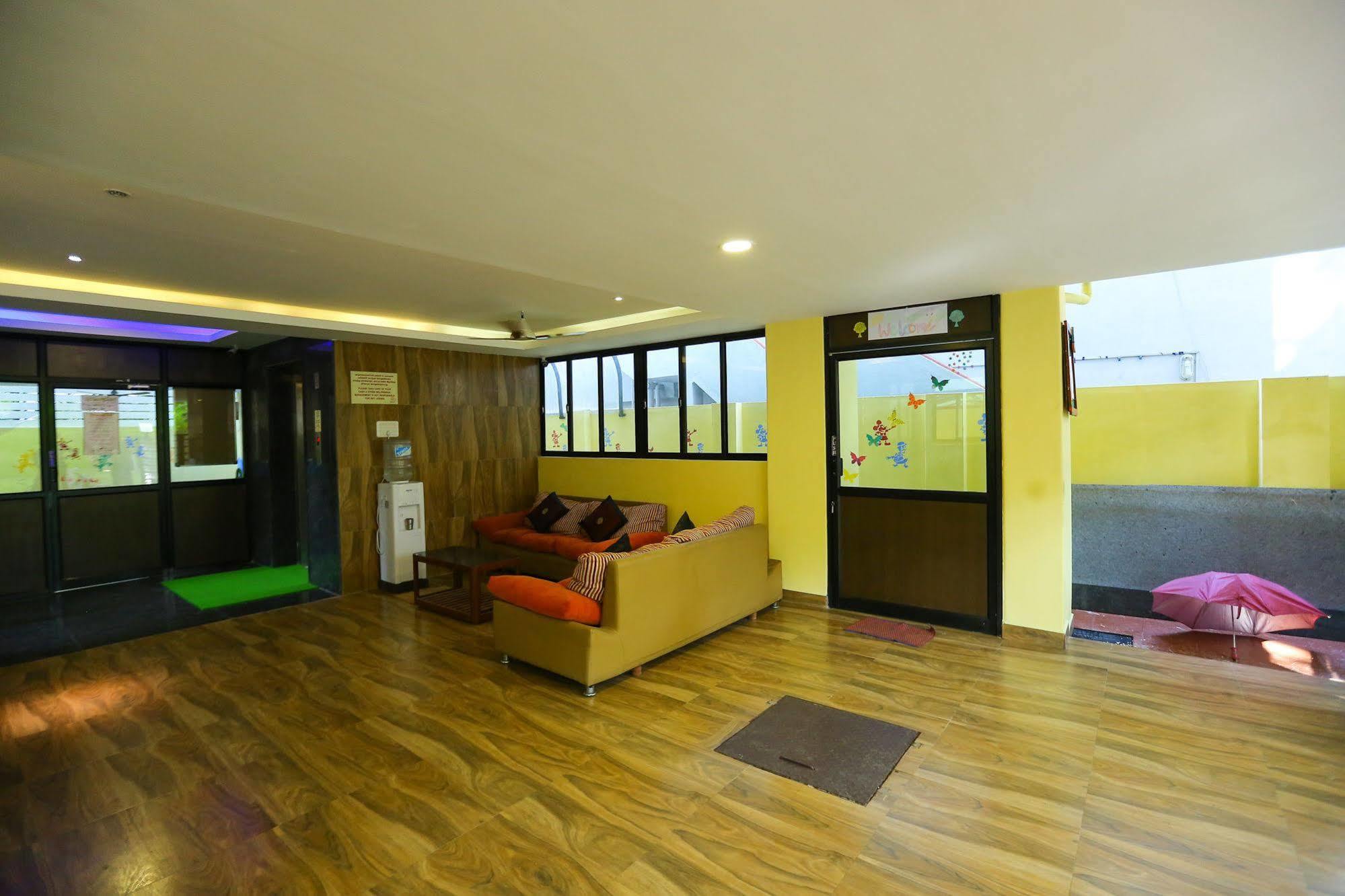 Season 4 Residences: Tech Hub Convenience in Thiruvanmiyur Chennai Exterior photo