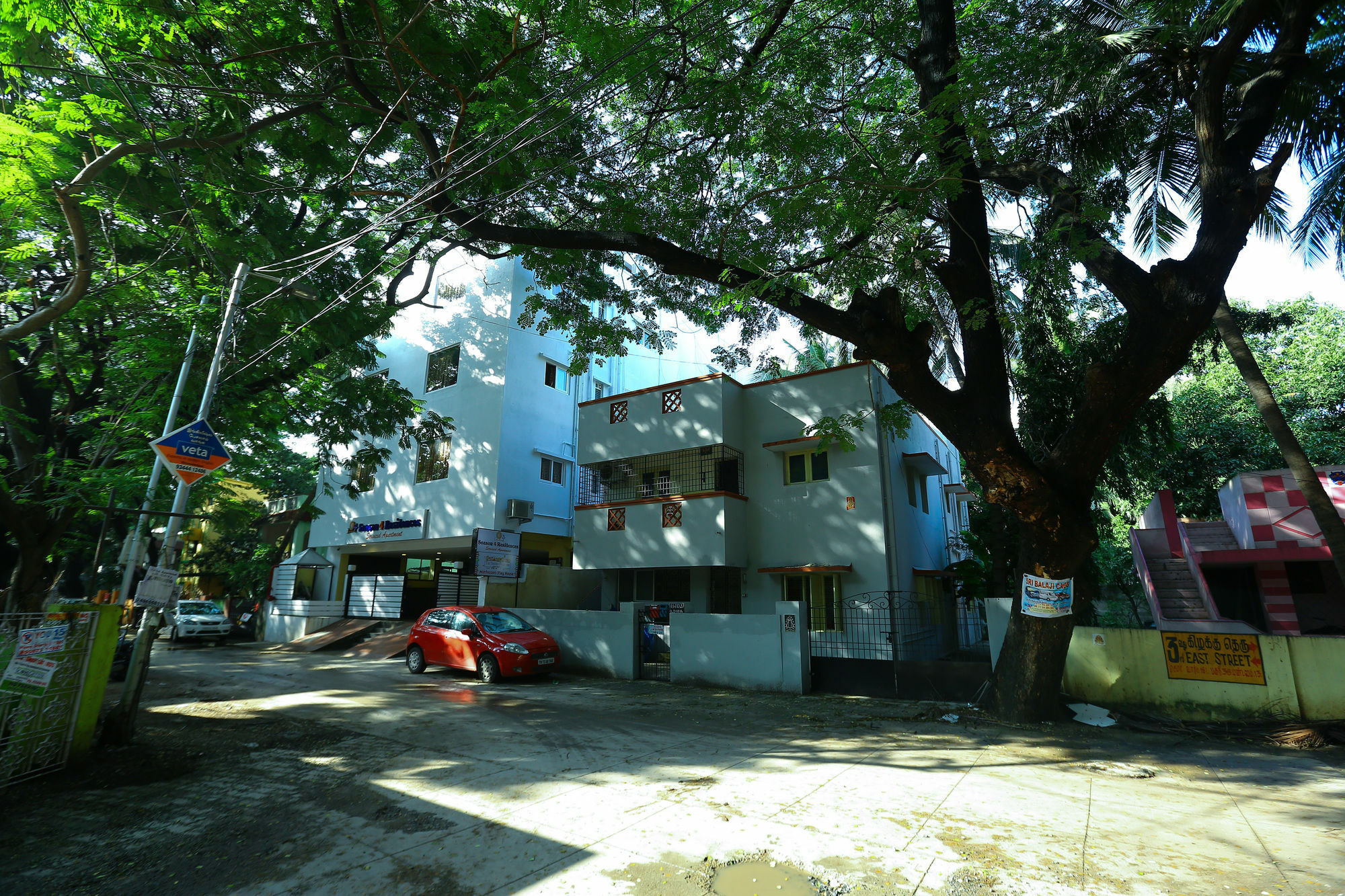 Season 4 Residences: Tech Hub Convenience in Thiruvanmiyur Chennai Exterior photo